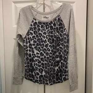 🤎 Express Women’s Leopard Print/Sequin Baseball Long Sleeve Top (size M)